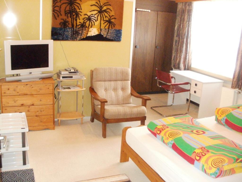 Hotel Pez Ault Disentis Phòng bức ảnh